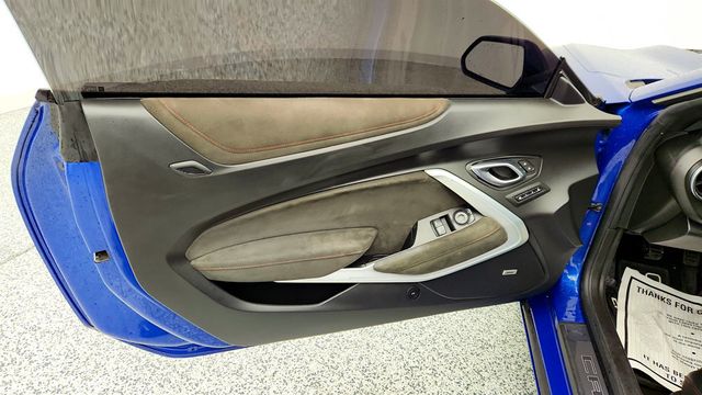 2021 Chevrolet Camaro 2dr Coupe LT1 with Upgraded Brakes + RS & Technology Packages - 22961963 - 9