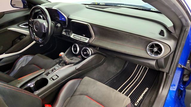 2021 Chevrolet Camaro 2dr Coupe LT1 with Upgraded Brakes + RS & Technology Packages - 22961963 - 24