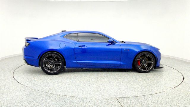 2021 Chevrolet Camaro 2dr Coupe LT1 with Upgraded Brakes + RS & Technology Packages - 22961963 - 3