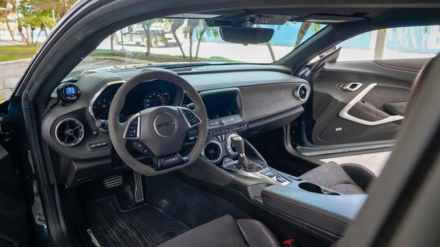 2021 Chevrolet Camaro 2dr Coupe ZL1 - 22858311 - 50