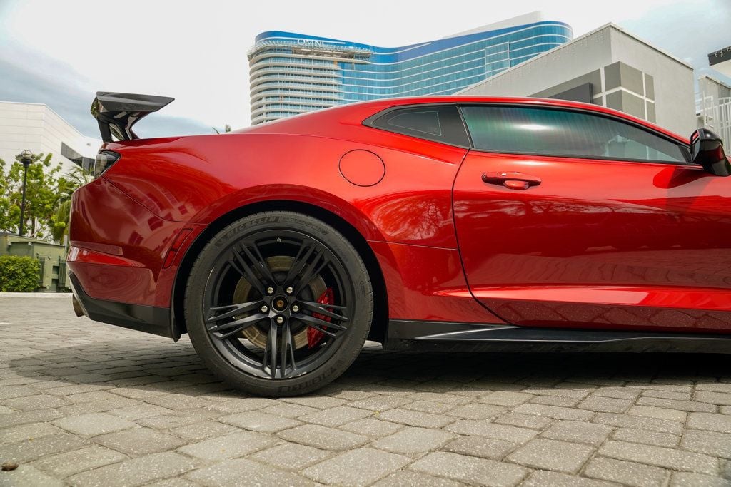2021 Chevrolet Camaro Coupe ZL1 photo 18