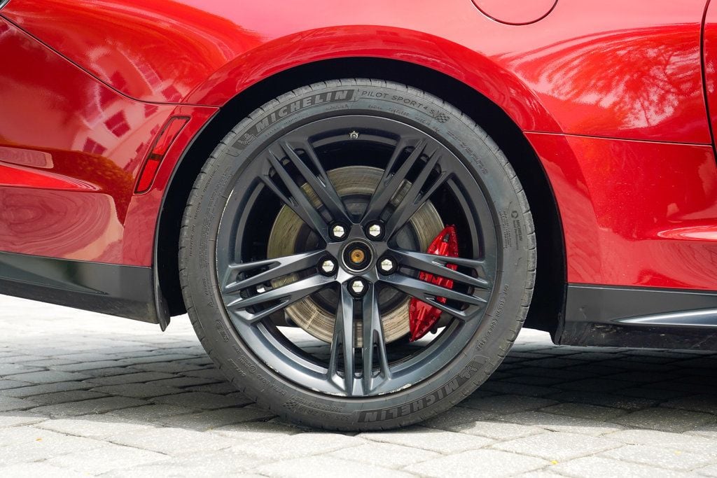 2021 Chevrolet Camaro Coupe ZL1 photo 19