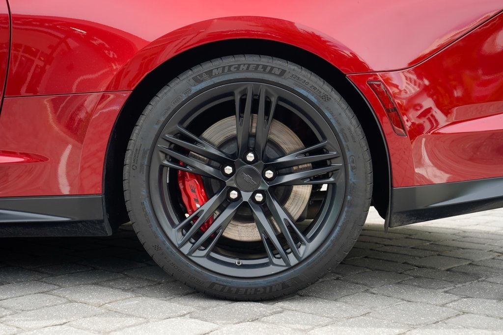 2021 Chevrolet Camaro Coupe ZL1 photo 33