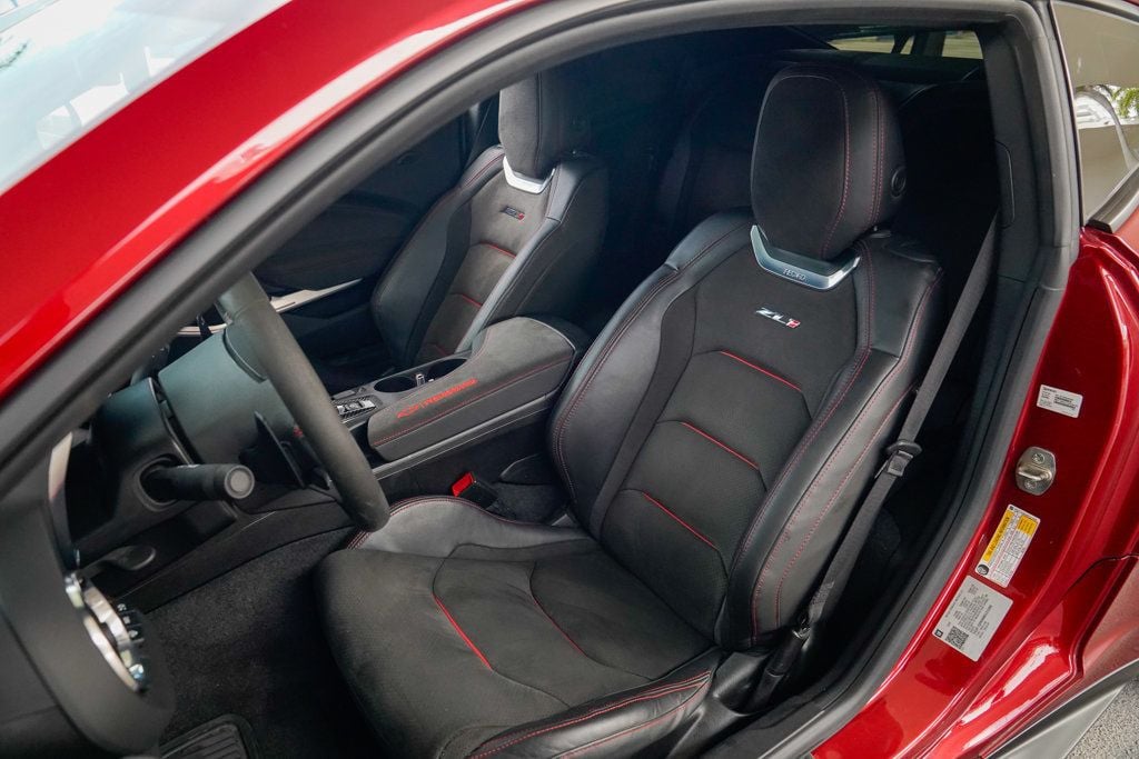2021 Chevrolet Camaro Coupe ZL1 photo 4