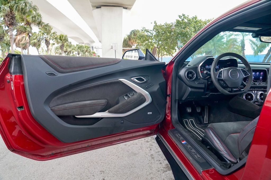 2021 Chevrolet Camaro Coupe ZL1 photo 50
