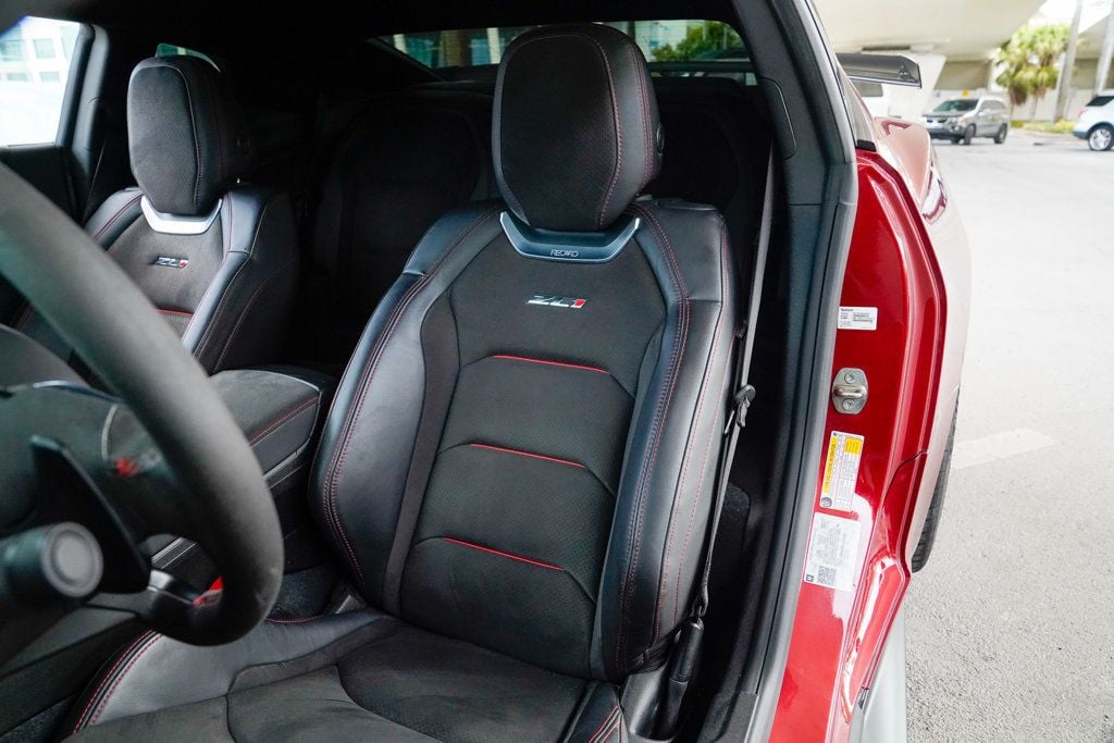 2021 Chevrolet Camaro Coupe ZL1 photo 55