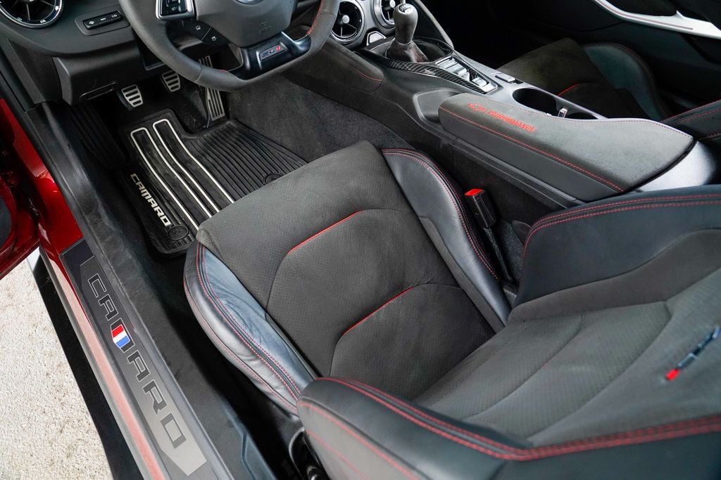 2021 Chevrolet Camaro Coupe ZL1 photo 57