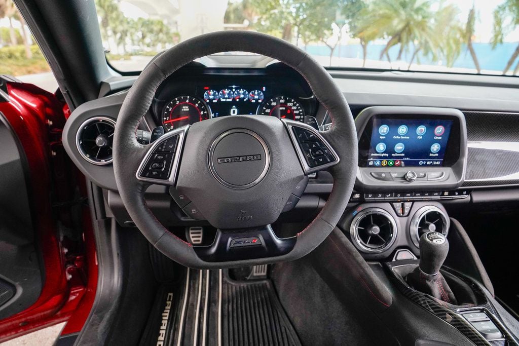 2021 Chevrolet Camaro Coupe ZL1 photo 58
