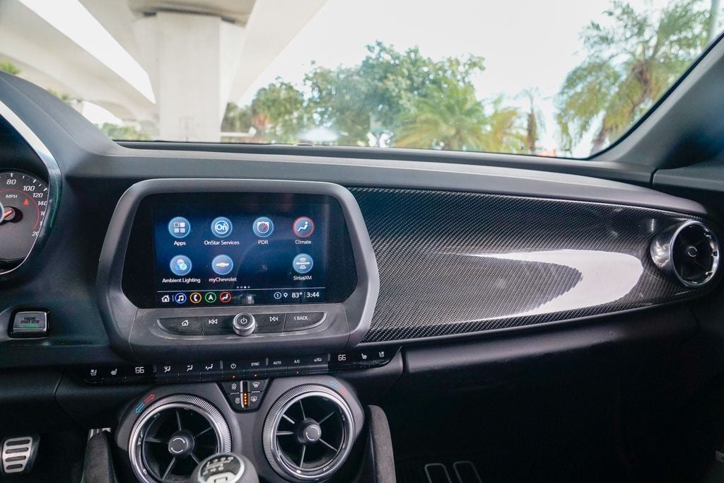 2021 Chevrolet Camaro Coupe ZL1 photo 60