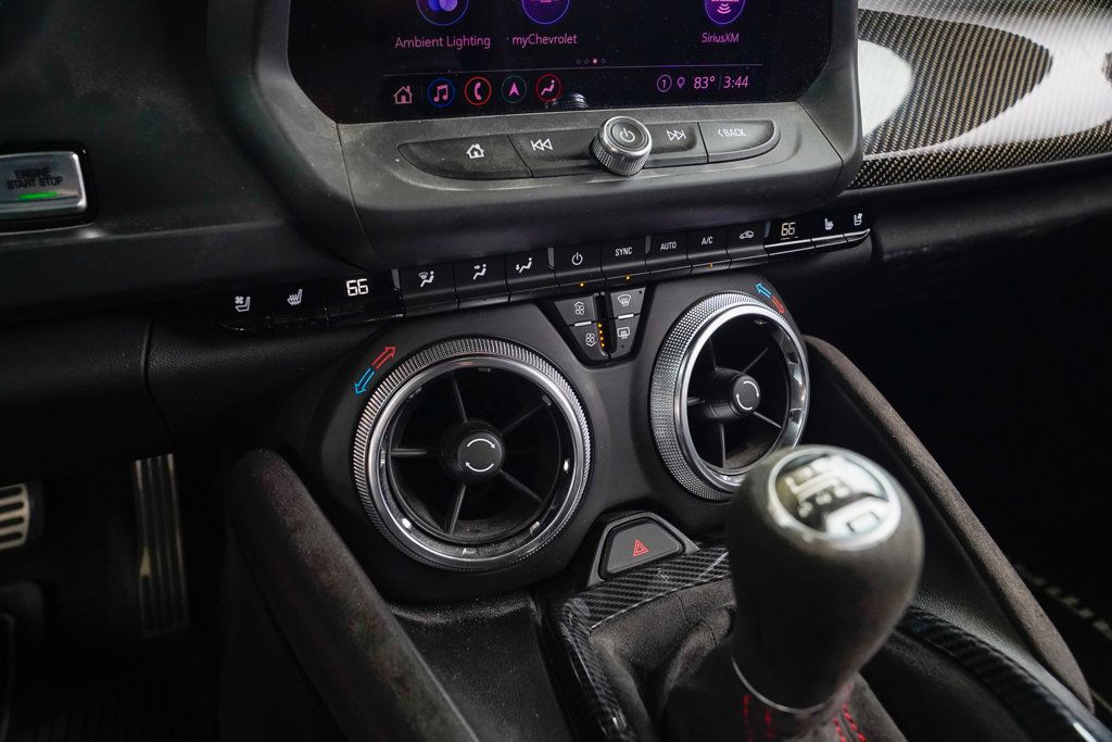 2021 Chevrolet Camaro Coupe ZL1 photo 63