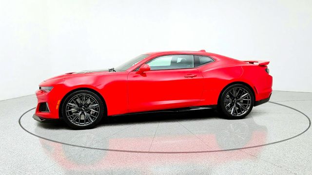 2021 Chevrolet Camaro 2dr Coupe ZL1 w/ 10-Speed Automatic, Carbon Hood Insert & Nav. - 23101976 - 7