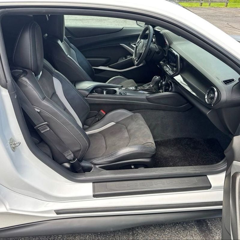2021 Chevrolet Camaro SS - 23064419 - 19