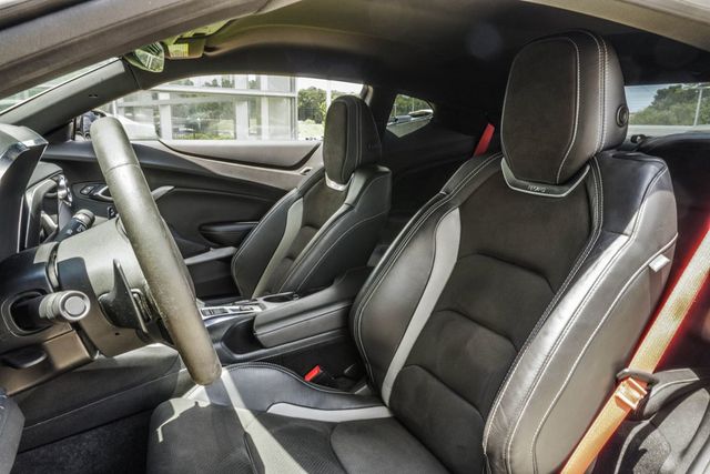 2021 Chevrolet Camaro SS - 23045576 - 32
