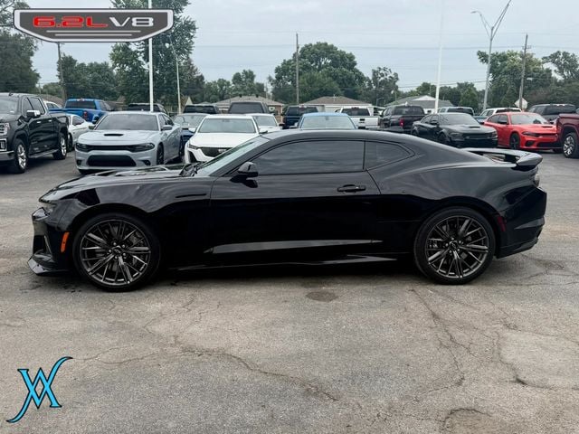 2021 Chevrolet Camaro ZL1 Coupe 2D - 23060790 - 3