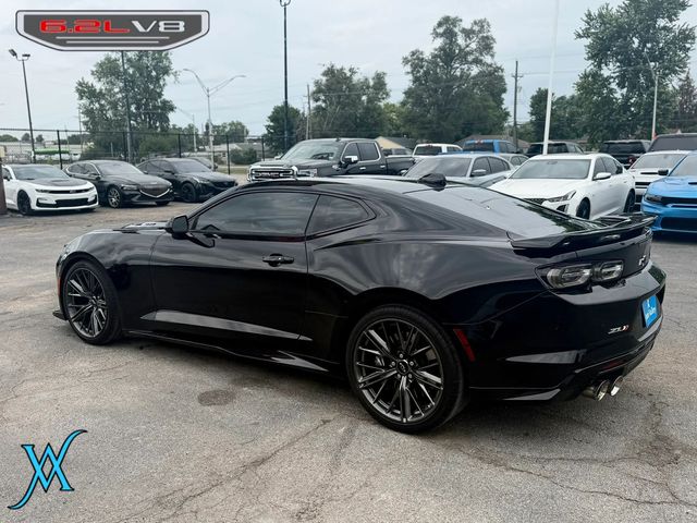 2021 Chevrolet Camaro ZL1 Coupe 2D - 23060790 - 4