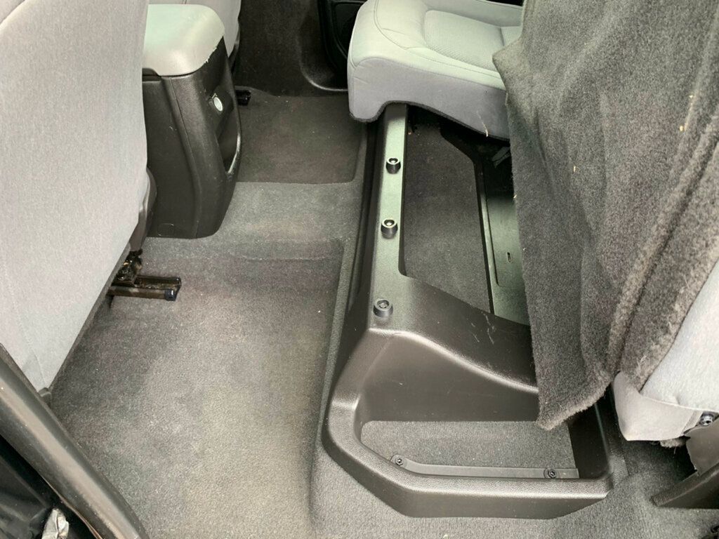 2021 Chevrolet Colorado 2WD Crew Cab 128" Work Truck - 23039173 - 25