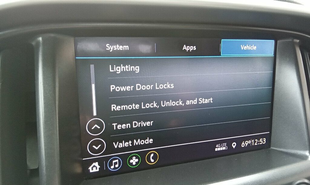 2021 Chevrolet Colorado LT photo 22