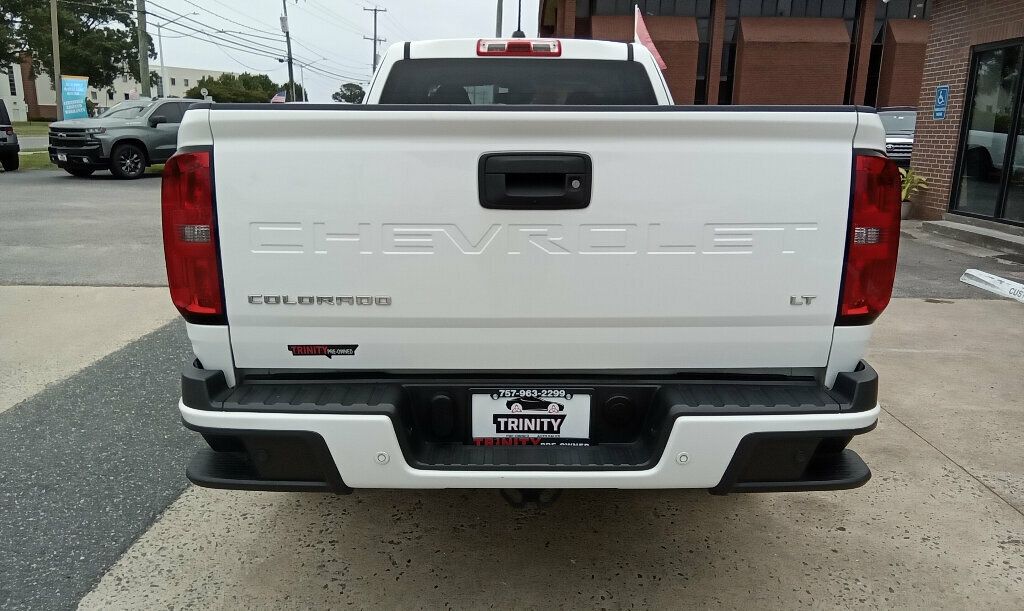 2021 Chevrolet Colorado LT photo 3