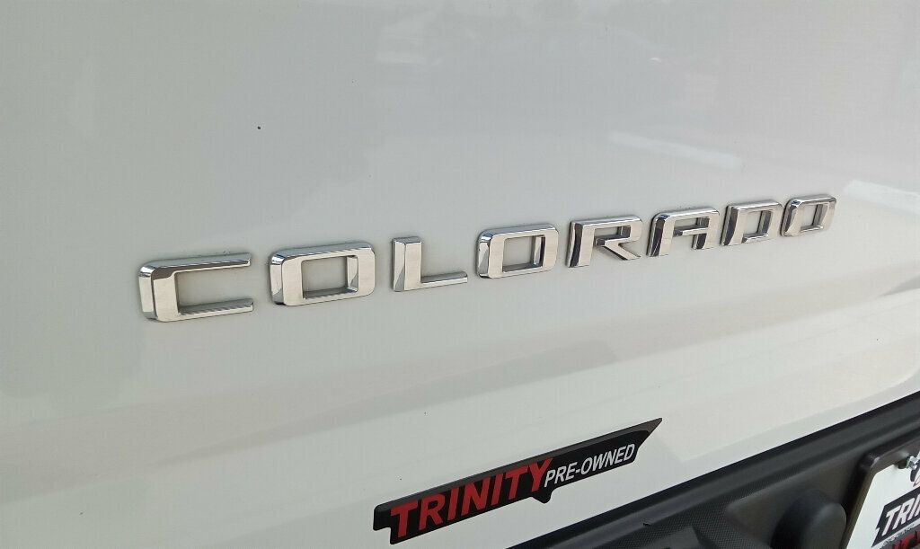 2021 Chevrolet Colorado LT photo 7