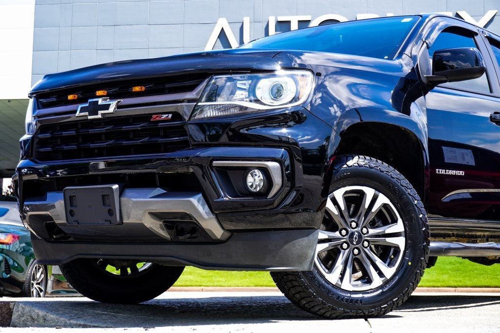 2021 Chevrolet Colorado Z71 photo 2