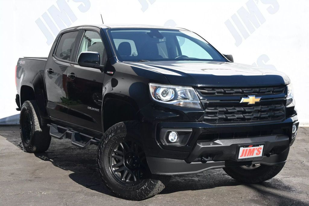 2021 Chevrolet Colorado LT photo 3