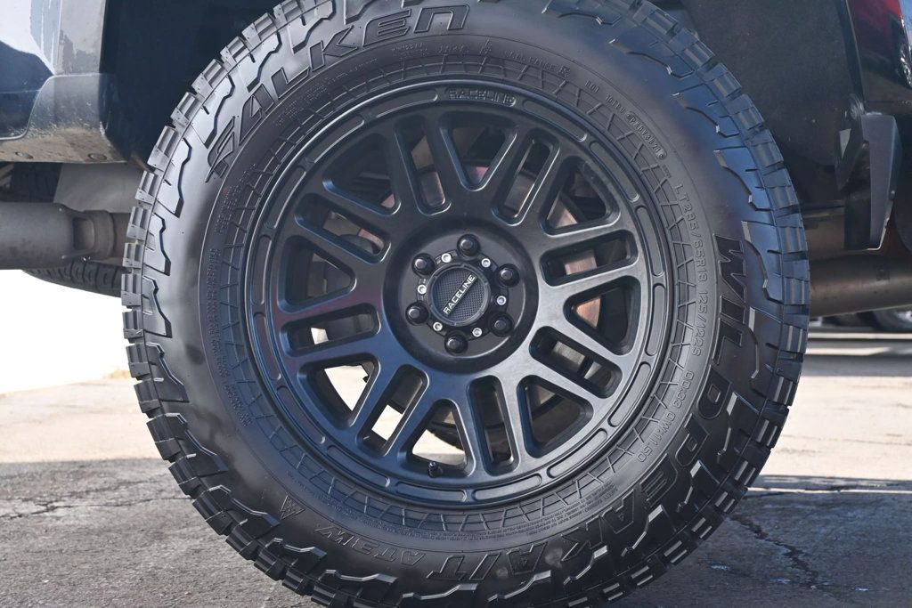 2021 Chevrolet Colorado LT photo 5