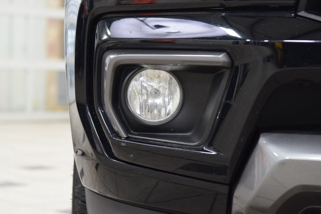 2021 Chevrolet Colorado Z71 - 23000742 - 13