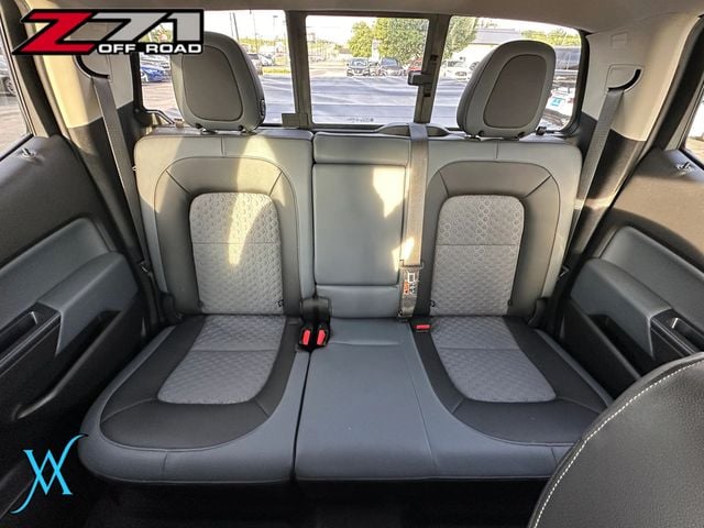2021 Chevrolet Colorado Crew Cab Z71 Pickup 4D 5 ft - 23030359 - 35