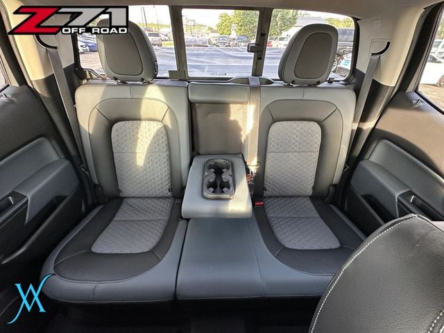 2021 Chevrolet Colorado Crew Cab Z71 Pickup 4D 5 ft - 23030359 - 36