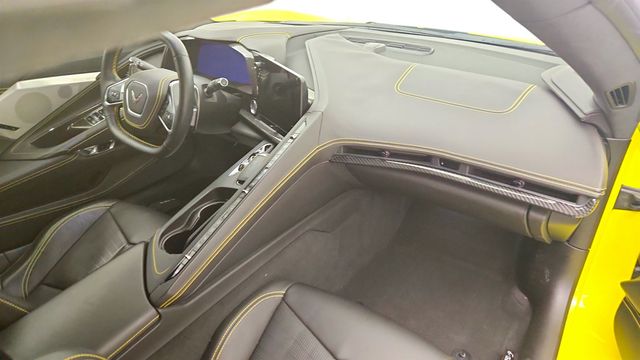 2021 Chevrolet Corvette 2dr Stingray Convertible w/3LT, Z51 Perf Pkg & Adjustable Lift - 22990287 - 21