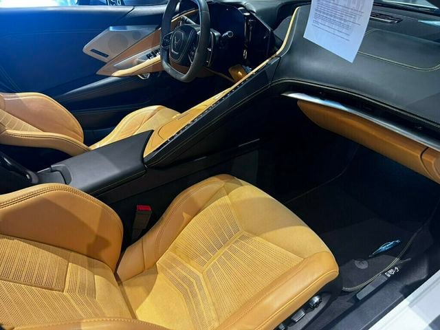 2021 Chevrolet Corvette 3LT/Adj.FrontLiftw/Memory/RearParkAssist/CarbonFlashAccents - 23068809 - 20