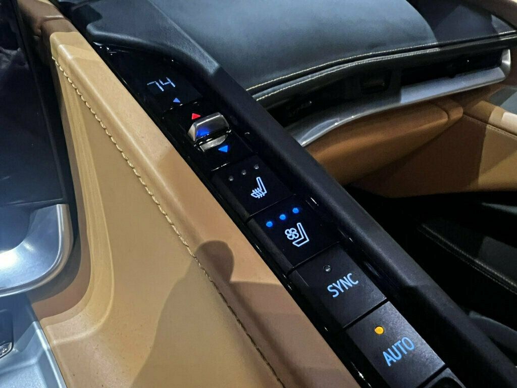 2021 Chevrolet Corvette 3LT/Adj.FrontLiftw/Memory/RearParkAssist/CarbonFlashAccents - 23068809 - 32