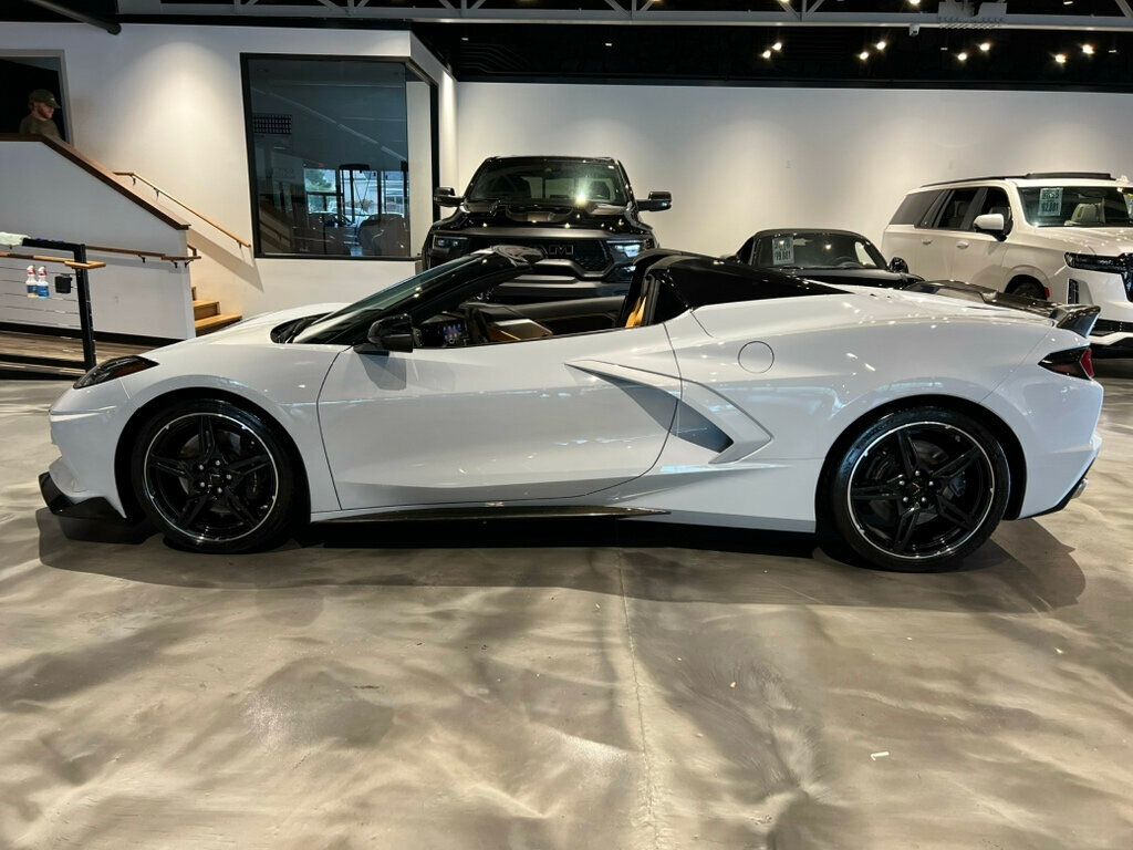 2021 Chevrolet Corvette Stingray 3LT Convertible Z51 photo 3