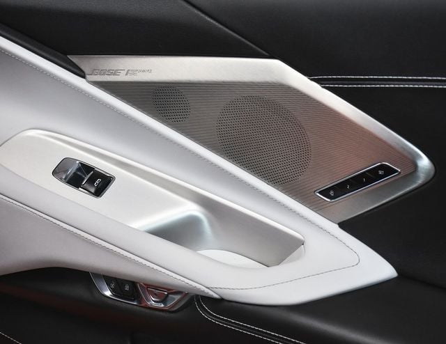 2021 Chevrolet Corvette Stingray - 22960268 - 16