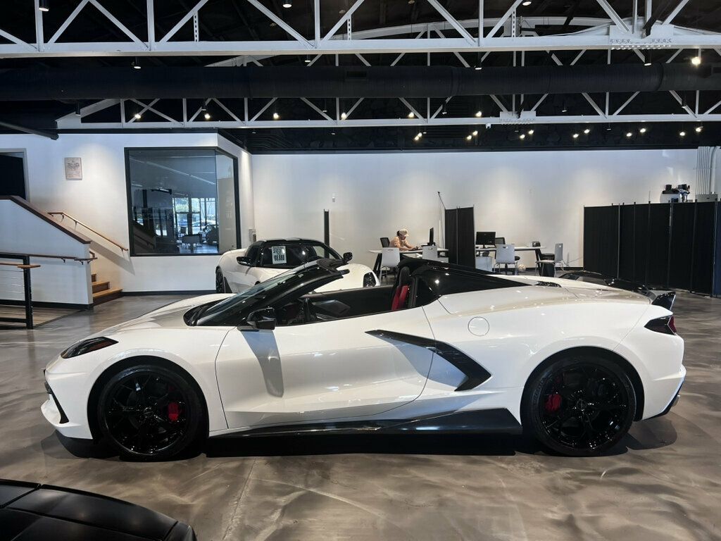 2021 Chevrolet Corvette Z51PerformancePkg/CarbonRoof/PerformanceExhaust/RedCalipers - 23070017 - 2