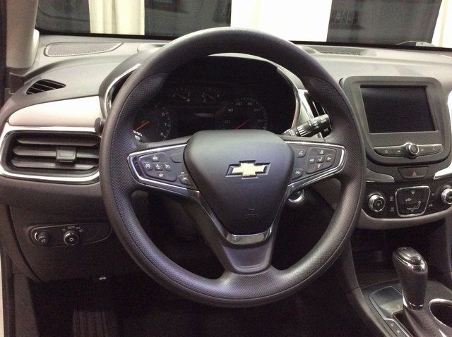 2021 Chevrolet Equinox LS photo 10