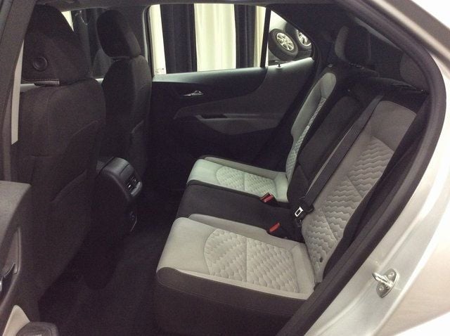 2021 Chevrolet Equinox LS photo 18