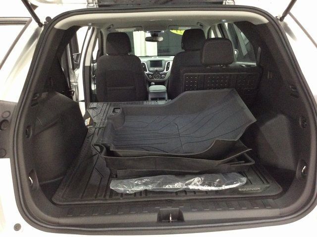 2021 Chevrolet Equinox LS photo 21
