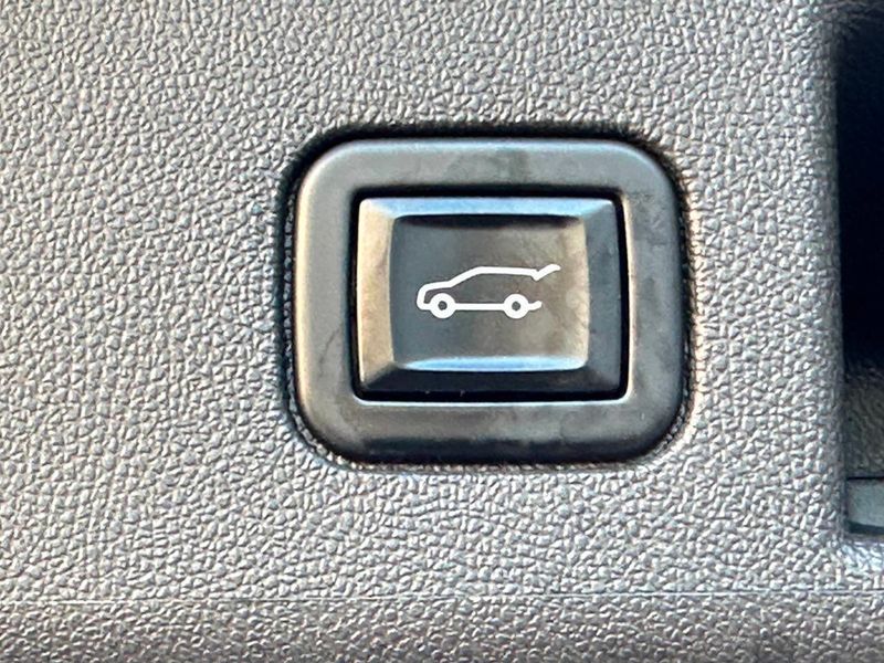 2021 Chevrolet Equinox FWD 4dr LT w/1LT - 22873766 - 23