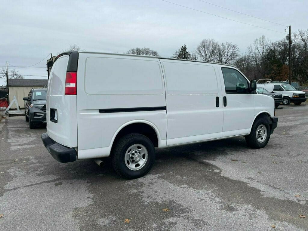 2021 Chevrolet Express Cargo Van RWD 2500 135" - 22712359 - 2