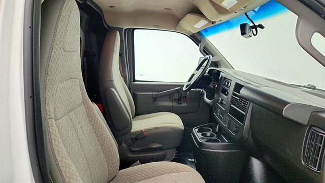2021 Chevrolet Express Cargo Van RWD 2500 135'' w/ Driver Convenience Pkg, Shelving & Partition - 23019065 - 25