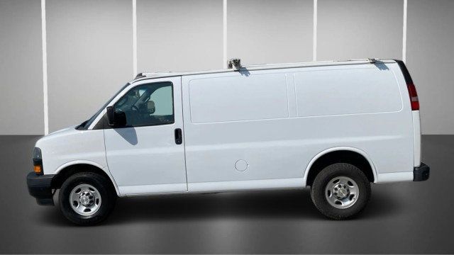 2021 Chevrolet Express Cargo Van RWD 3500 135" - 23009444 - 4