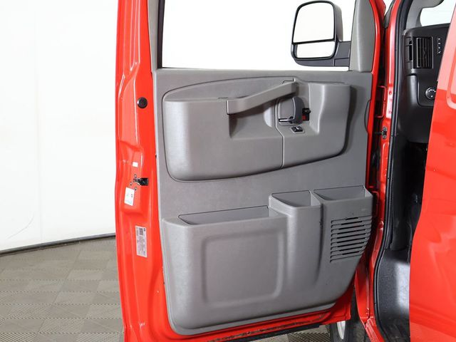 2021 Chevrolet Express Cargo Van RWD 3500 135" - 23007668 - 18