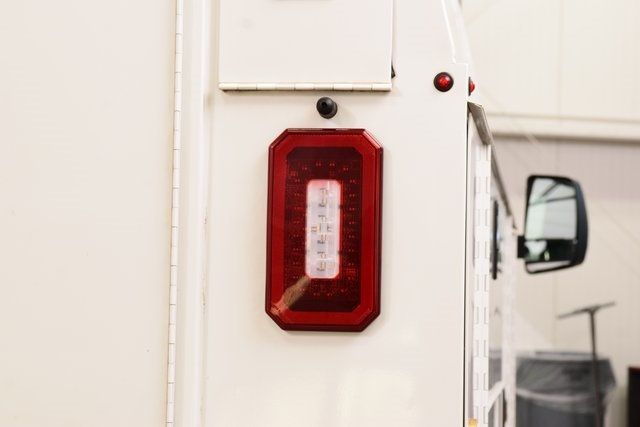 2021 Chevrolet Express Commercial Cutaway 3500 Van 139" - 22964392 - 9