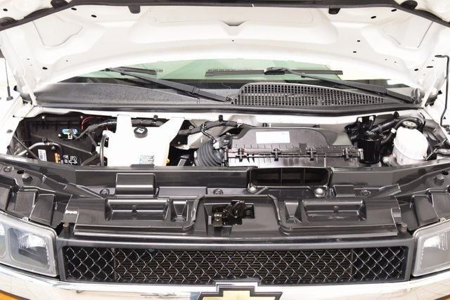 2021 Chevrolet Express Commercial Cutaway 3500 Van 139" - 22964392 - 16