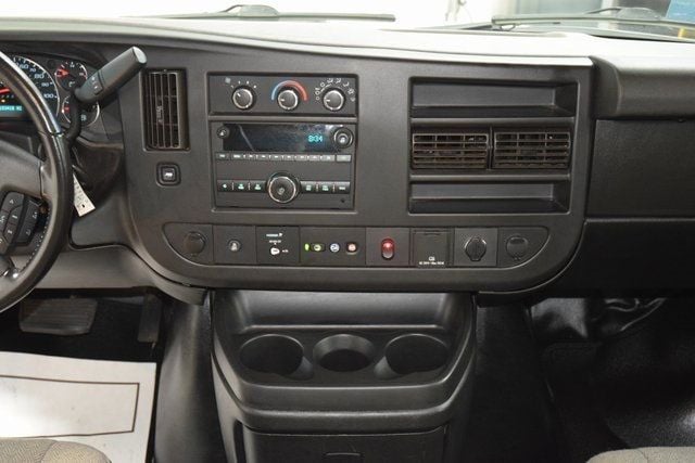 2021 Chevrolet Express Commercial Cutaway 3500 Van 139" - 22964392 - 18