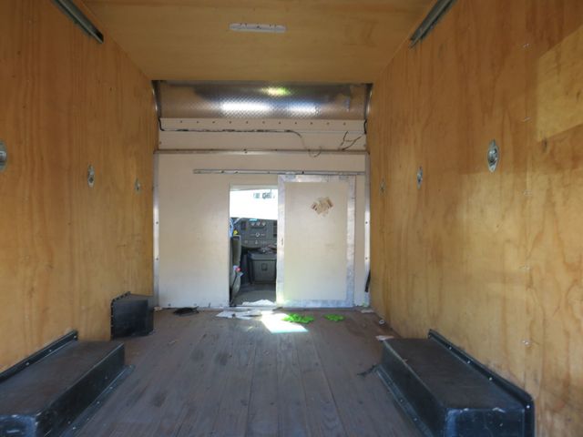 2021 Chevrolet Express Commercial Cutaway 3500 Van 139" - 23097078 - 8