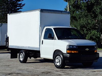 2021 Chevrolet Express Commercial Cutaway