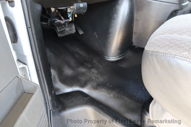 2021 Chevrolet Express Commercial Cutaway Express 3500 12' Box Tommy Liftgate SRW - 23087413 - 11