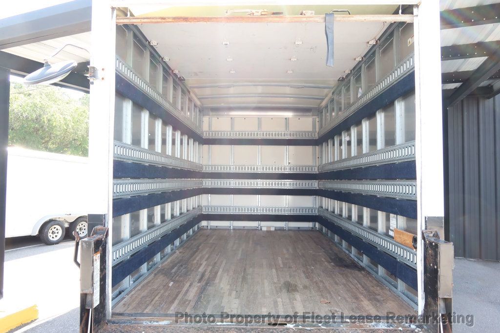 2021 Chevrolet Express Commercial Cutaway Express 3500 12' Box Tommy Liftgate SRW - 23087413 - 14